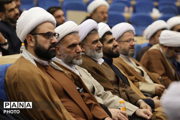 نشست فصلی رؤسا و معاونان سازمان عقیدتی سیاسی فراجا در همدان 