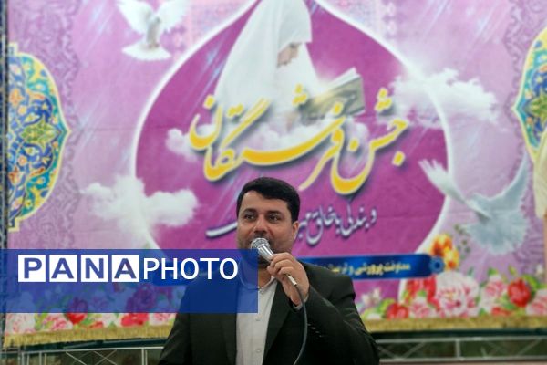 آغاز فصل بندگی دانش‌آموزان قرچک در جشن تکلیف