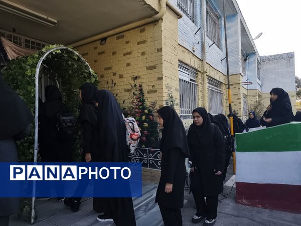 آیین بازگشایی مدارس در مدرسه ازرم مشهد 