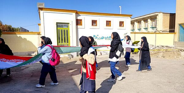 دانش‌آموزان امروز، ادامه‌دهندگان راه آگاهی و آزادگی دیروز