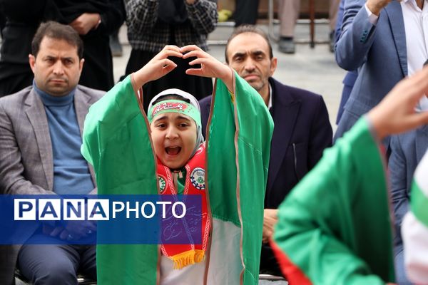 مدرسه با خنده‌های بچه‌ها افتتاح شد