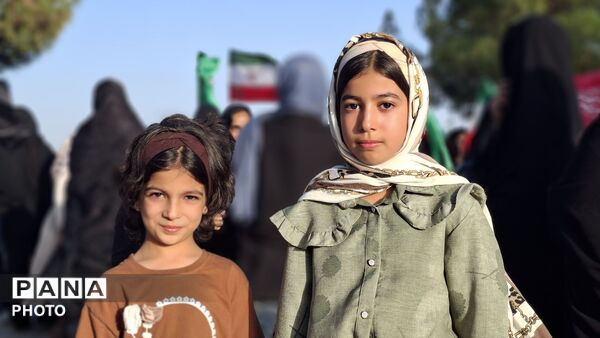 کودکان حسینی، هم‌قدم با قافله عشق؛ از مزار شهدای گمنام تا مزار کاریزک