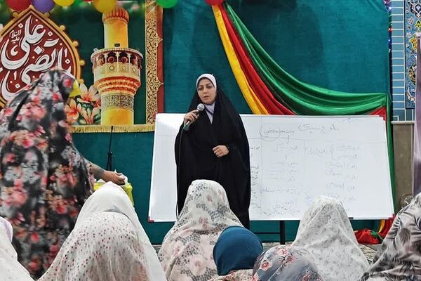 اعتکاف دختران آسمان با محوریت بصیرت نوجوان و حاج قاسم سلیمانی در باقرشهر 