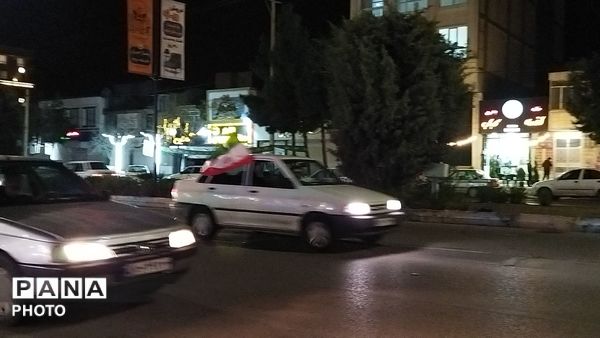 راهپیمایی ها در نیشابور همچنان ادامه دارد 