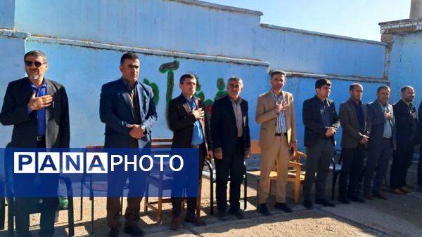 نواخته شدن زنگ انقلاب در دبستان دخترانه ام‌البنین دیشموک