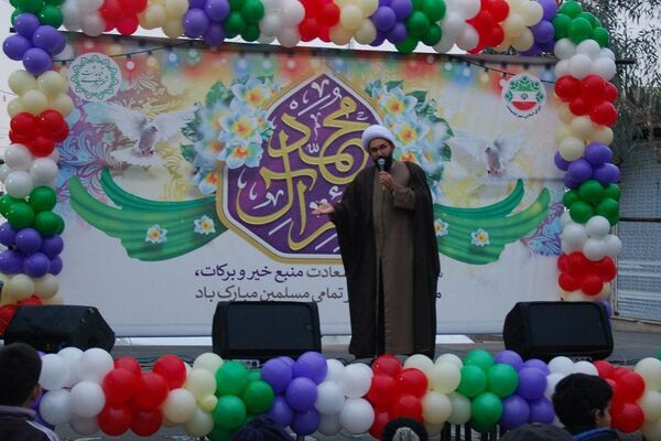 جشن خیابانی نیمه شعبان در شهر قیامدشت 