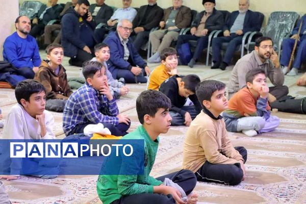 مسجد بقیه‌الله‌الاعظم (عج) غرق در شادی و انتظار