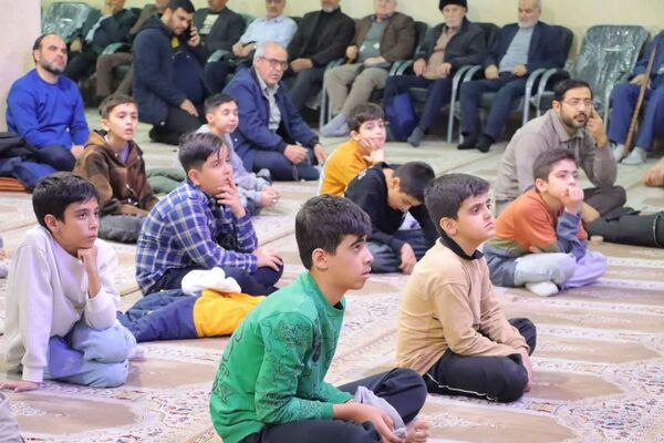 مسجد بقیه‌الله‌الاعظم (عج) غرق در شادی و انتظار