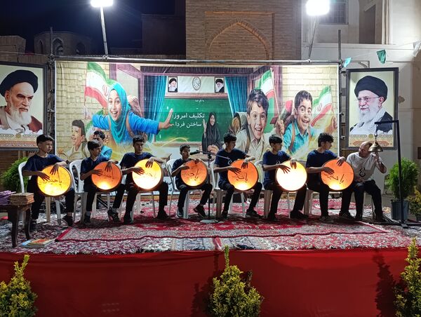 جشن بزرگ تقدیر از هفته دفاع مقدس درکنار نسل آینده ساز