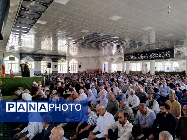 نماز جمعه شهرستان کاشمر با حضور پر رنگ مردم برگزار شد 