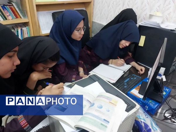 برگزاری لیگ پایا در دبیرستان عفت