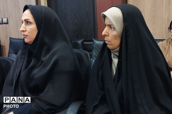 آیین تجلیل از فعالان حوزه پرورشی در بهارستان دو