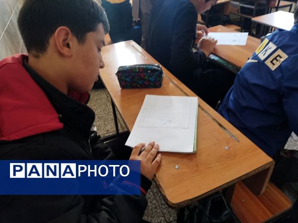 برگزاری امتحانات نوبت اول در دبیرستان نمونه دانش کاشمر