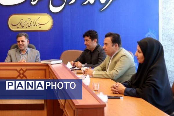 برگزاری جلسه کمیسیون پیشگیری و مقابله با سرقت در ثلاث باباجانی