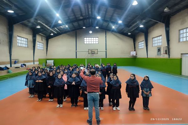 پیرامید با موضوع میهن‌دوستی در ایام مبارک دهه فجر