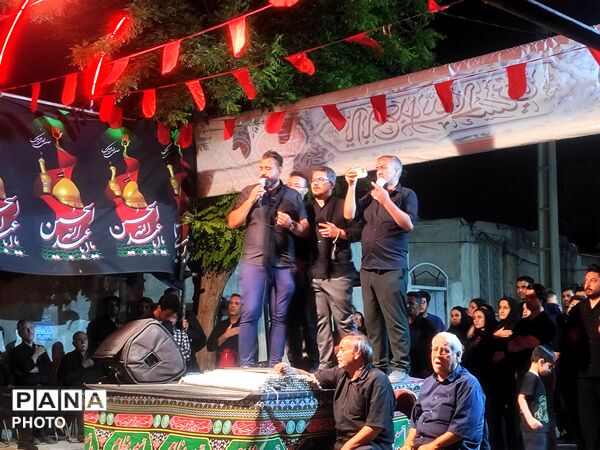 مراسم سقایی و عزاداری عاشقان سیدالشهدا(ع) در کمالشهر کرج