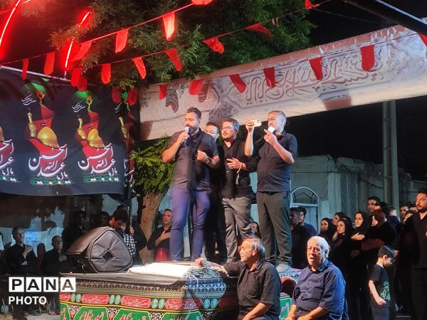 مراسم سقایی و عزاداری عاشقان سیدالشهدا(ع) در کمالشهر کرج