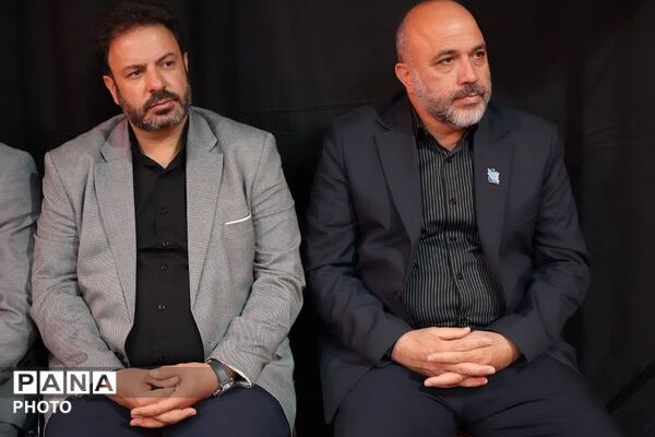 اقامه عزای رهبر شهید در بخشداری کهریزک 