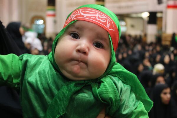 لالایی مادرانه در همنوایی با کودکان شهید