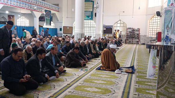  نماز جمعه این هفته آشخانه با محوریت هفته بسیج دانش‌آموزی