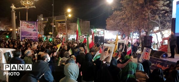 تجمع و راهپیمایی مردم ولایتمدار بجنورد در میدان شهید