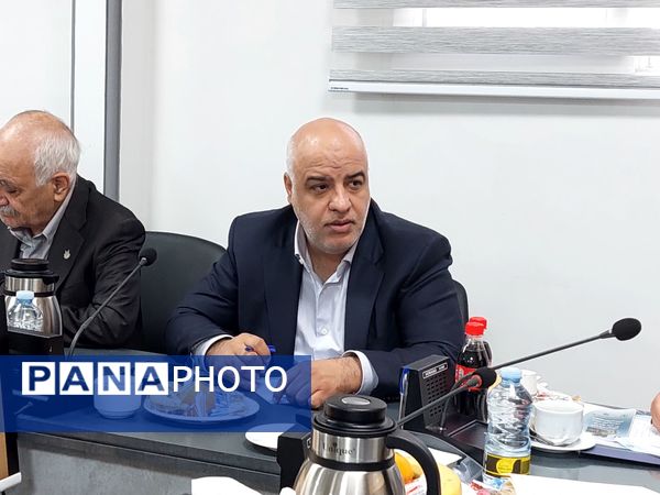 نشست مشترک مجامع خیرین مدرسه ساز خراسان رضوی با رئیس جامعه خیرین مدرسه ساز کشور