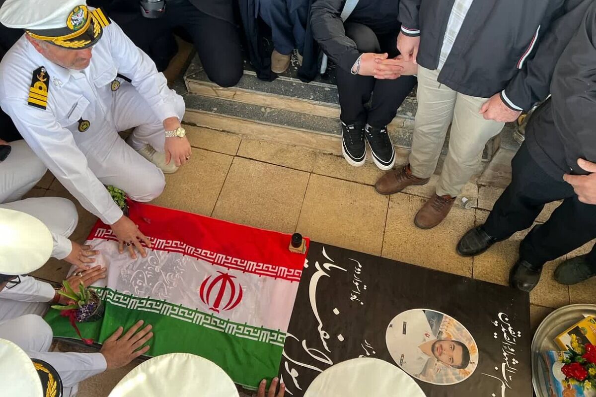 مراسم اربعین شهدای ناوچه دنا در روستای لزور