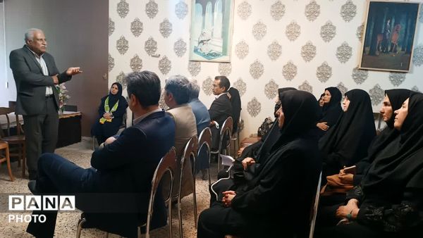 دومین روز از آموزش مهارت‌های تشکیلاتی در کانون فرهنگی تربیتی ۱۵ خرداد 