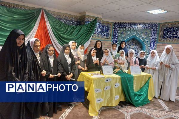 پیش‌اجلاسیه نماز در مدارس فیروزکوه با تجلیل از فعالان دینی