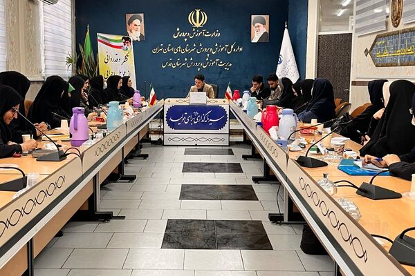 برگزاری جلسه طرح تقویت سلامت روان در دانش آموزان و اولیا مربیان با محوریت آموزش پیشگیری از آسیب های اجتماعی در شهرستان قدس
