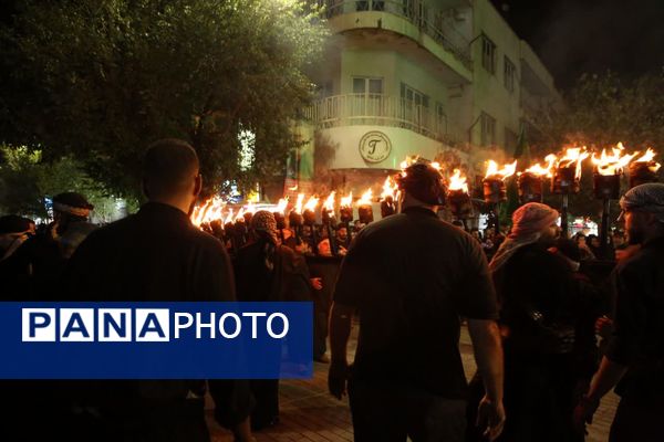 آیین «مشعل گردانی» نجفی‌های مقیم قم