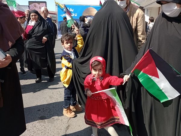 حضور پرشور کودکان در راهپیمایی روز قدس شهرستان قائمشهر