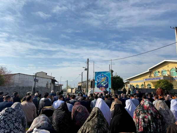 اقامه نماز عید فطر در ایزدشهر