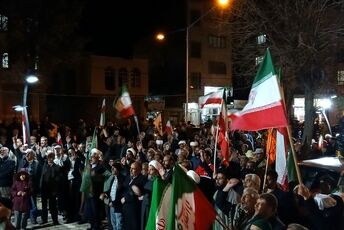 پرچمی که با دل‌ها برافراشته می‌ماند