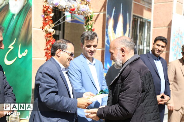 آیین استانی جشن جوانه ها در مدرسه میقات ناحیه یک اردبیل