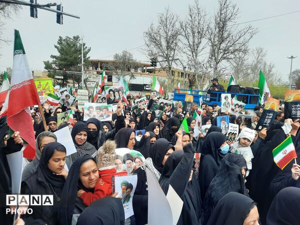راهپیمایی روزجهانی قدس باحضور پرشور مردم در شهرستان نیشابور