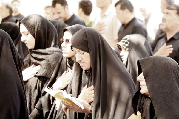 خاکسپاری پیکر پاک  سردار سرافراز اسلام شهید محمد کاظمی و شهدای جنگ تحمیلی در مشهد