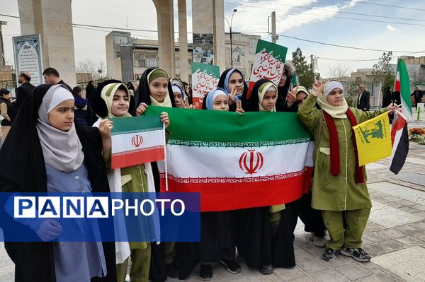 راهپیمایی مردم جعفرآباد قم در جشن سالگرد پیروزی انقلاب