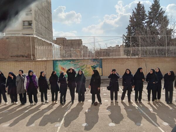  مسابقات ورزشی در دبیرستان خاص نمونه فرهنگ 