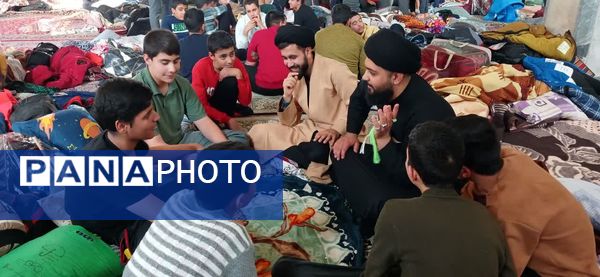  حس و حال معنوی دانش آموزان شرکت کننده در اعتکاف دانش آموزی مسجد مصلی طوقچی اصفهان