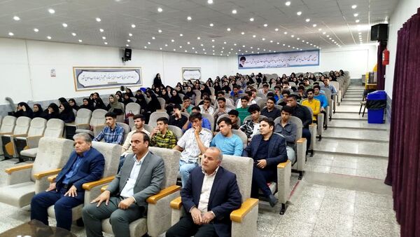 همایش راه روشن در شهرستان خلیل آباد 