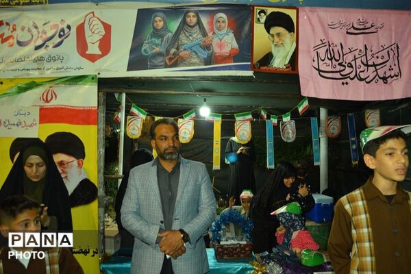 حضور فعال دانش‌آموزان دبستان شهید فهمیده در موکب شهدای دانش‌آموز ورامین
