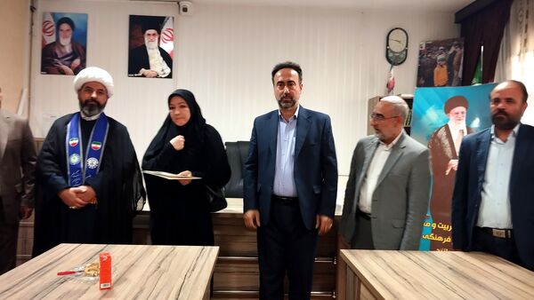 زنگ نماز متمرکز استانی در دبیرستان شهید پناهی ناحیه 3 کرج  نواخته شد
