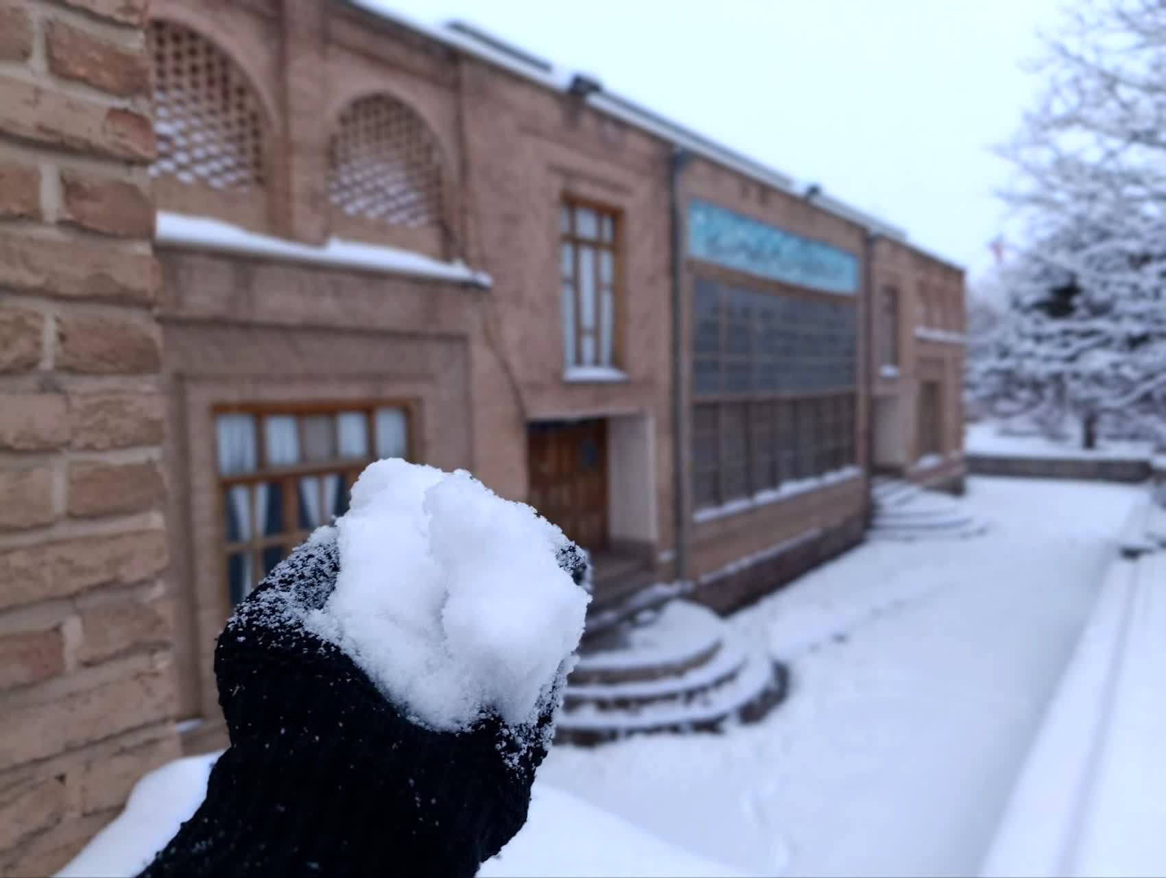 لباس زیبای برفی بر تَن اهر