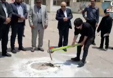 آیین کلنگ‌زنی همزمان ۲ مدرسه خیرساز در ناحیه ۵ اصفهان