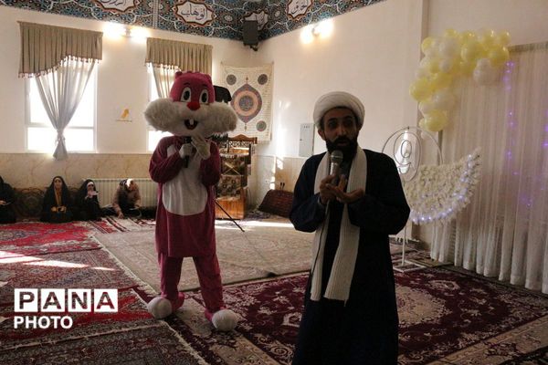 آغاز مسیر بندگی؛ جشن تکلیف دانش‌آموزان دختر فیروزکوهی