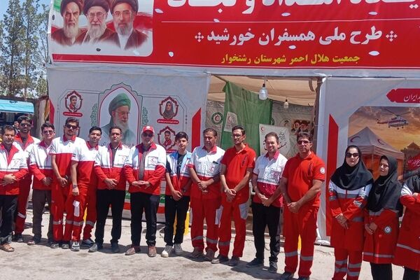 فعالیت پایگاه هلال احمر شهرستان رشتخوار در جوار امام زاده سیدمحمدعلوی