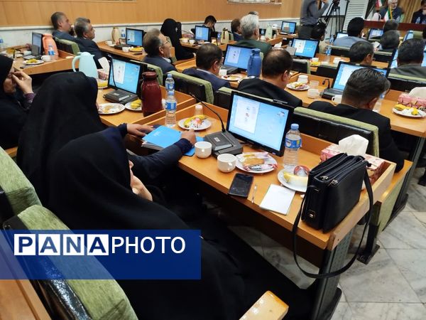 امضای تفاهم‌نامه توسعه هنرستان‌های جوار صنعت در خراسان رضوی