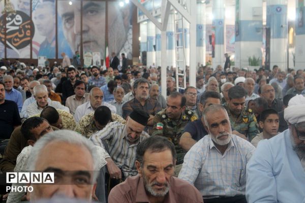 نماز جمعه امروز کرمان از نگاه دوربین