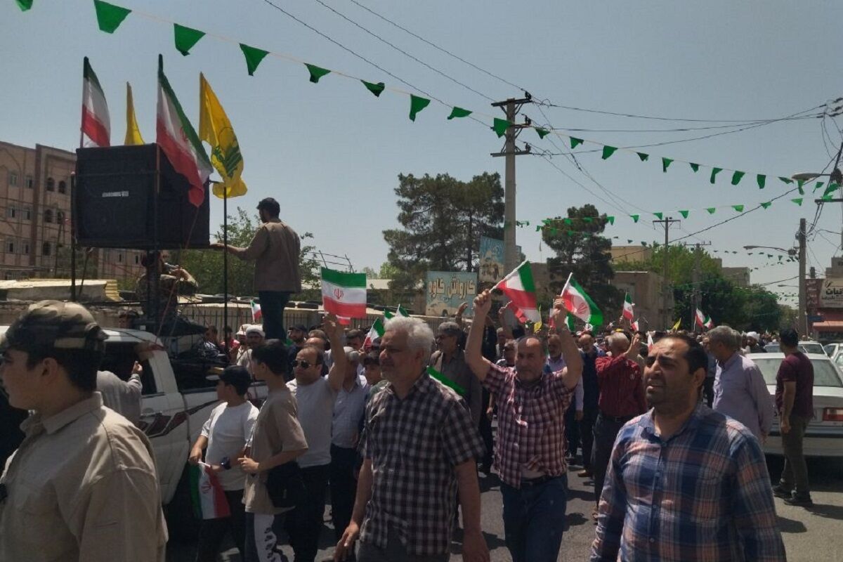 حضور باشکوه مردم شهرستان فردیس در راهپیمایی جمعه نصر و خشم
